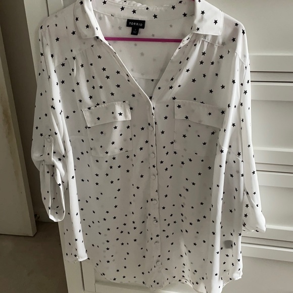 Used torrid top - Picture 1 of 1